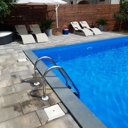 Hana Pool Only For You Loborika Exterior photo