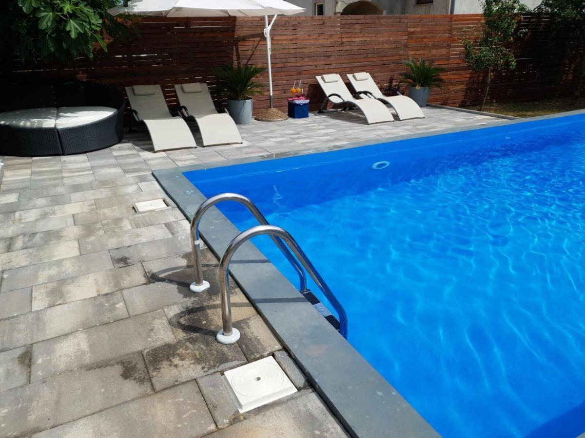 Hana Pool Only For You Loborika Exterior photo