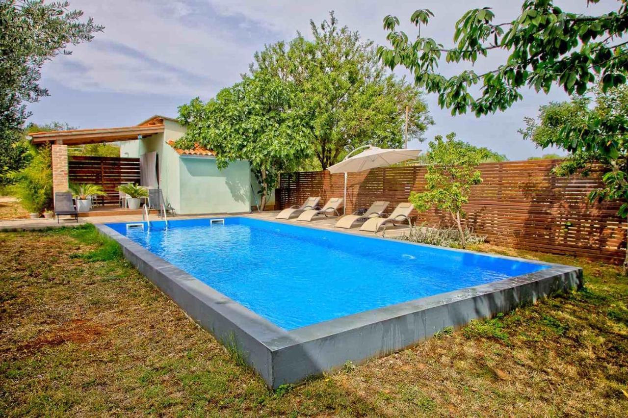 Hana Pool Only For You Loborika Exterior photo